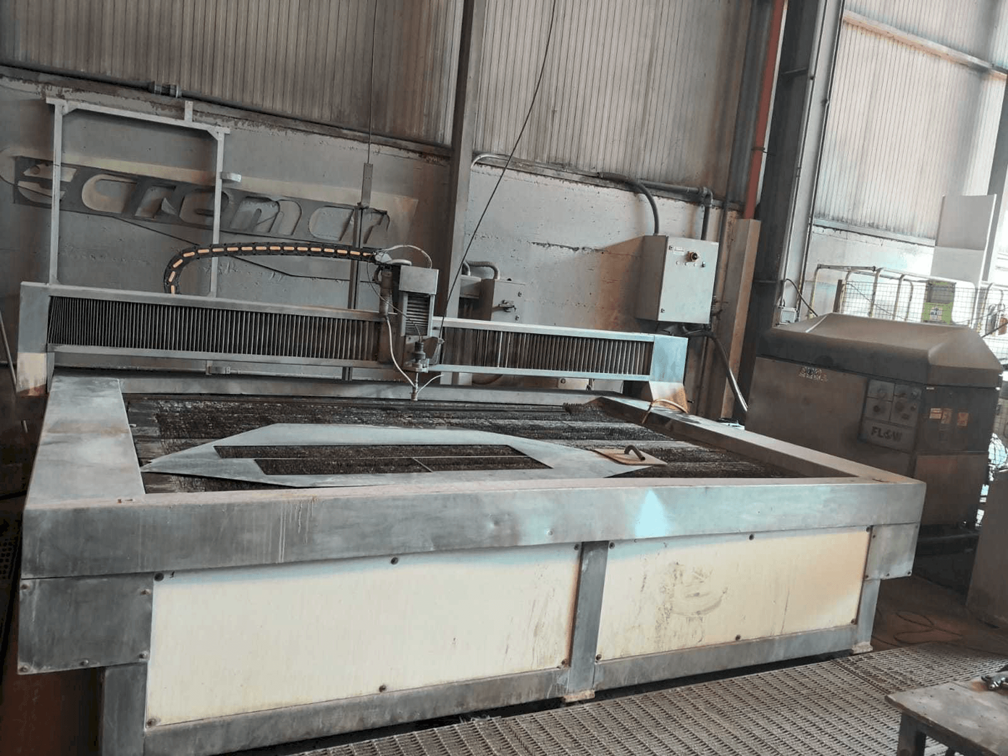 Vista frontale della macchina Flow 7xs 55