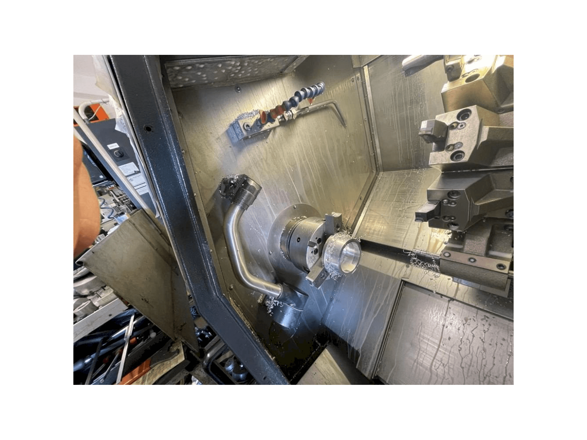 Vista frontale della macchina Biglia B545M