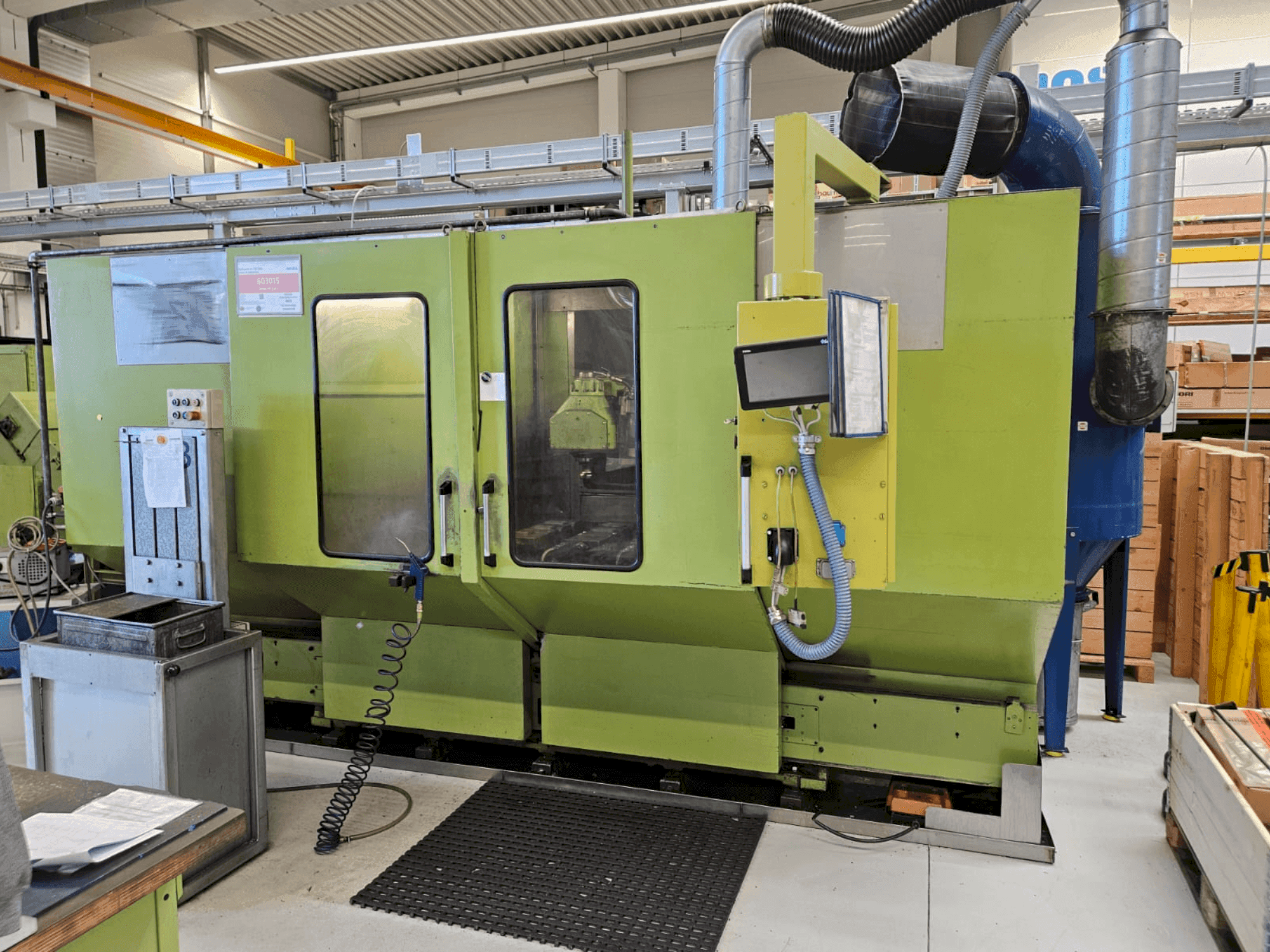 Vista frontale della macchina HELLER PFU2