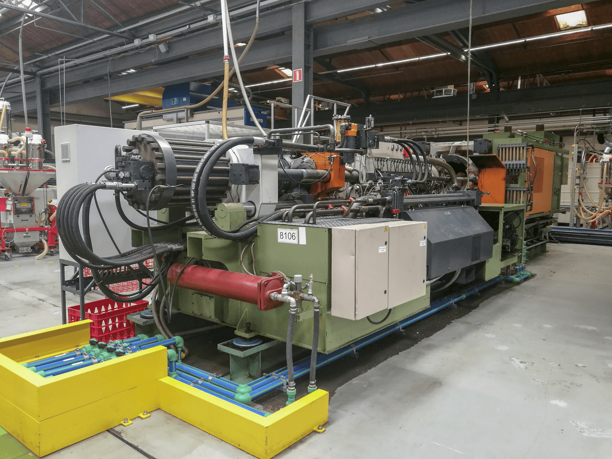 Vista lato sinistro della macchina Windsor HIS 800 D