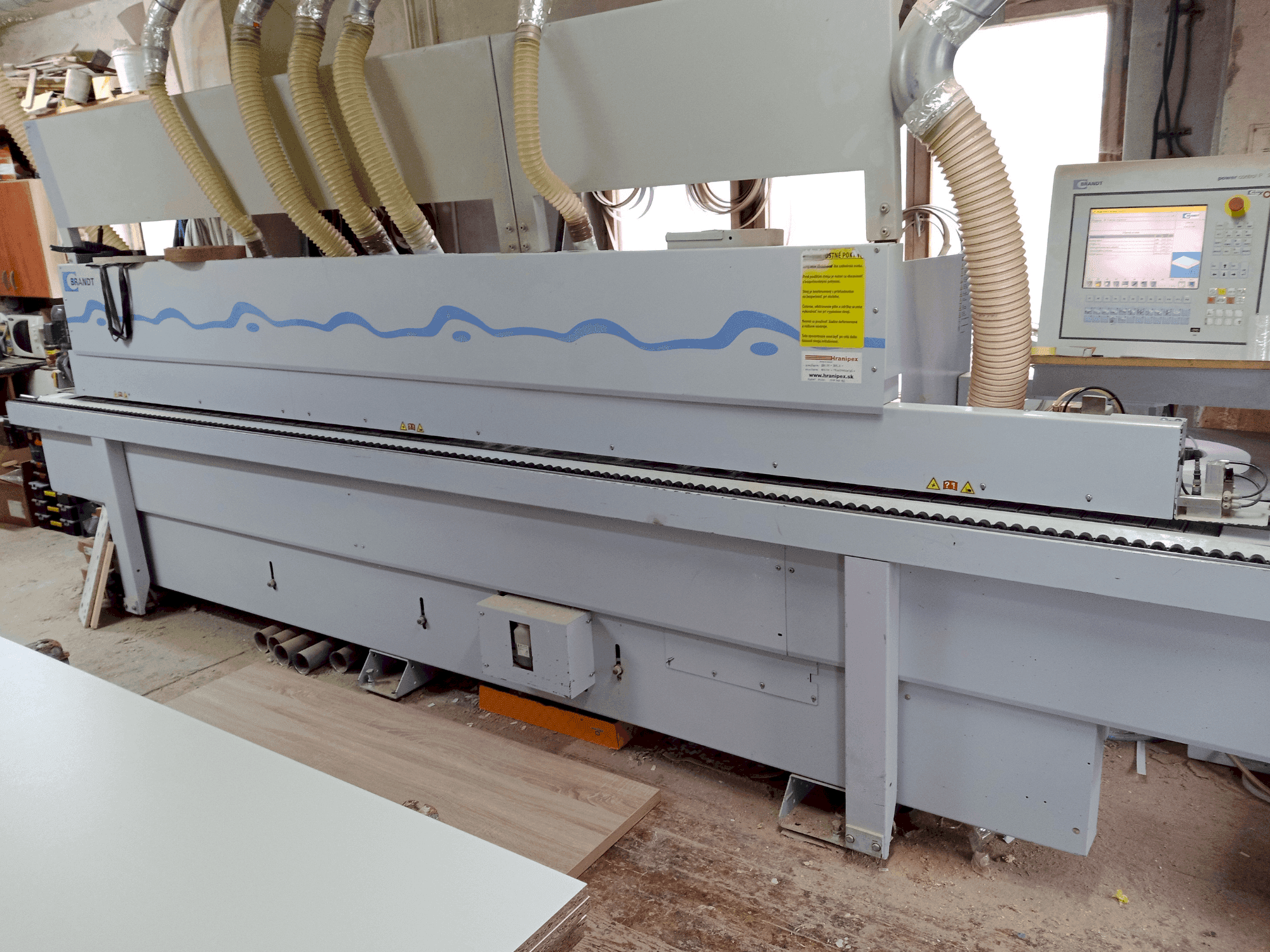 Vista frontale della macchina BRANDT Highflex 1440