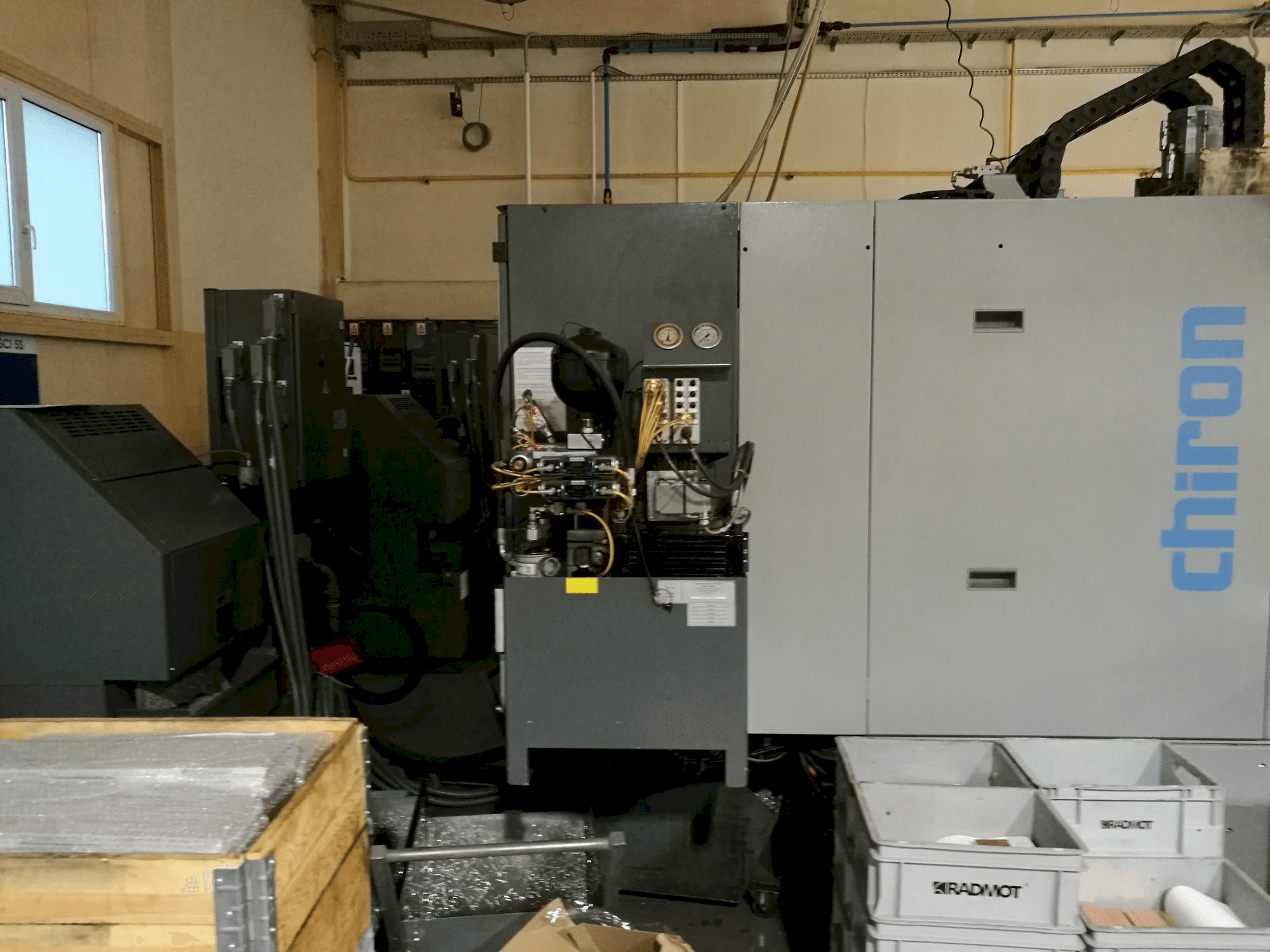 Vista frontale della macchina CHIRON FZ 12 KS