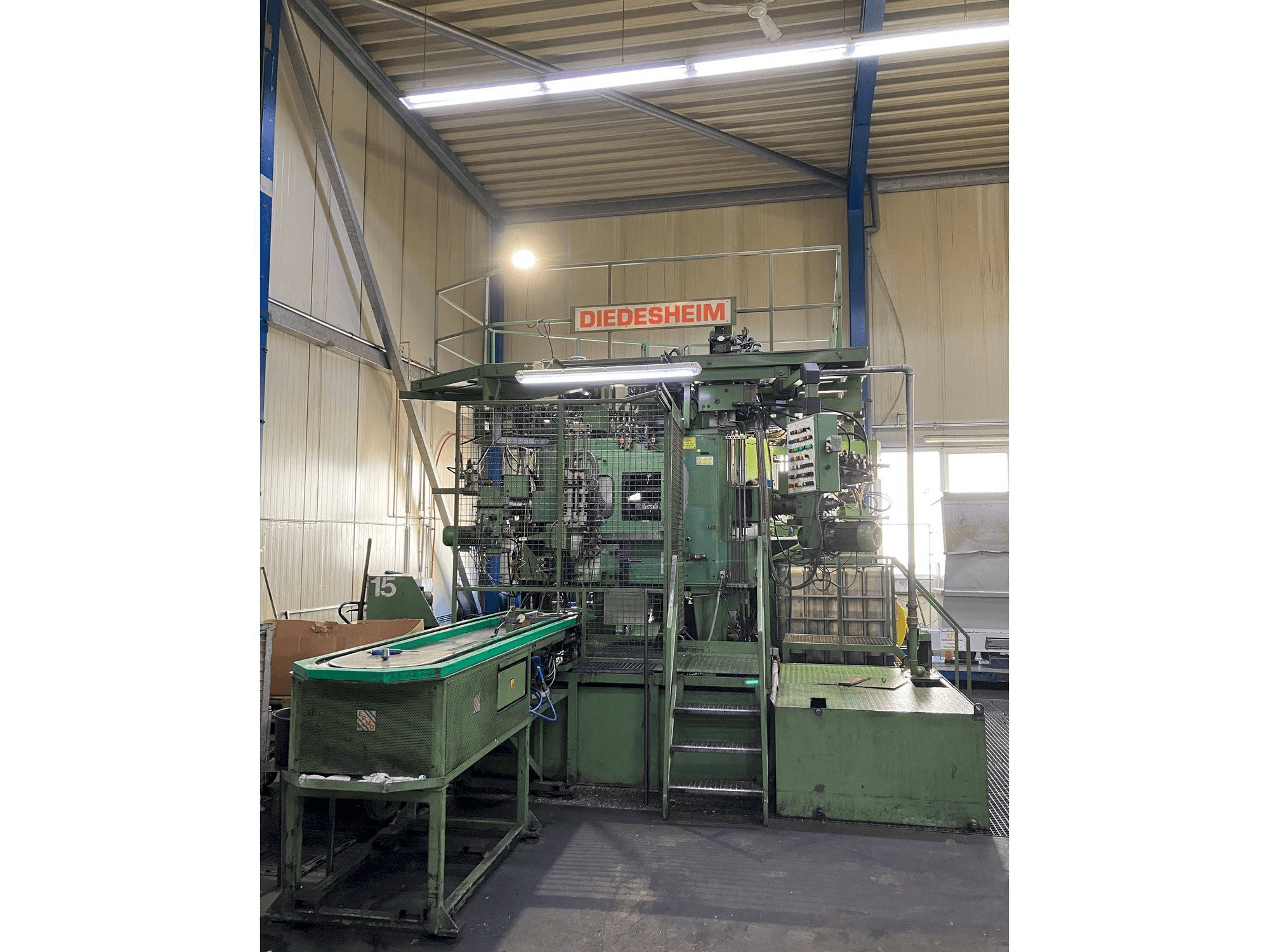 Vista frontale della macchina DIEDESHEIM Diamat 70-6