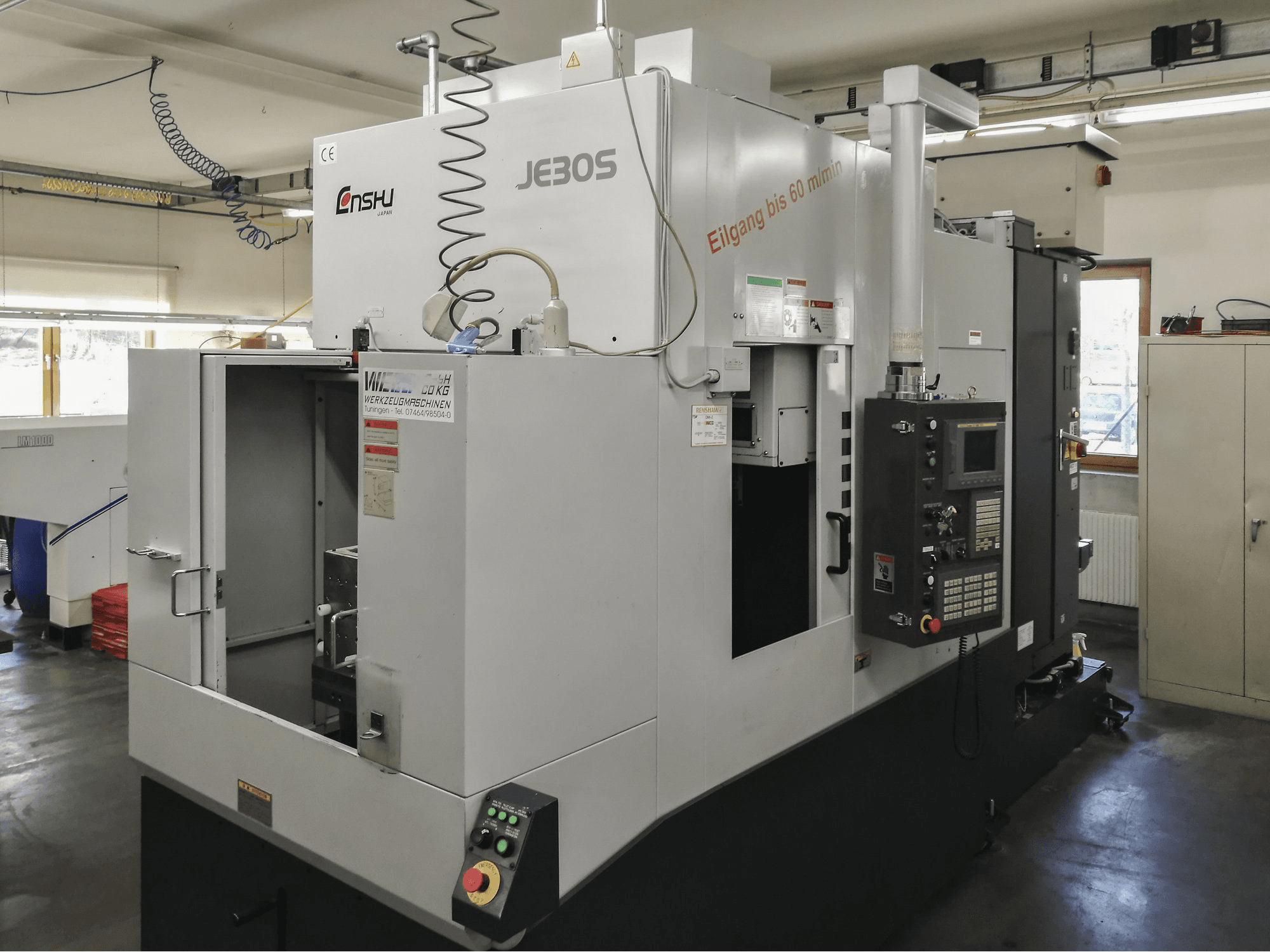 Vista lato destro della macchina Enshu JE30S