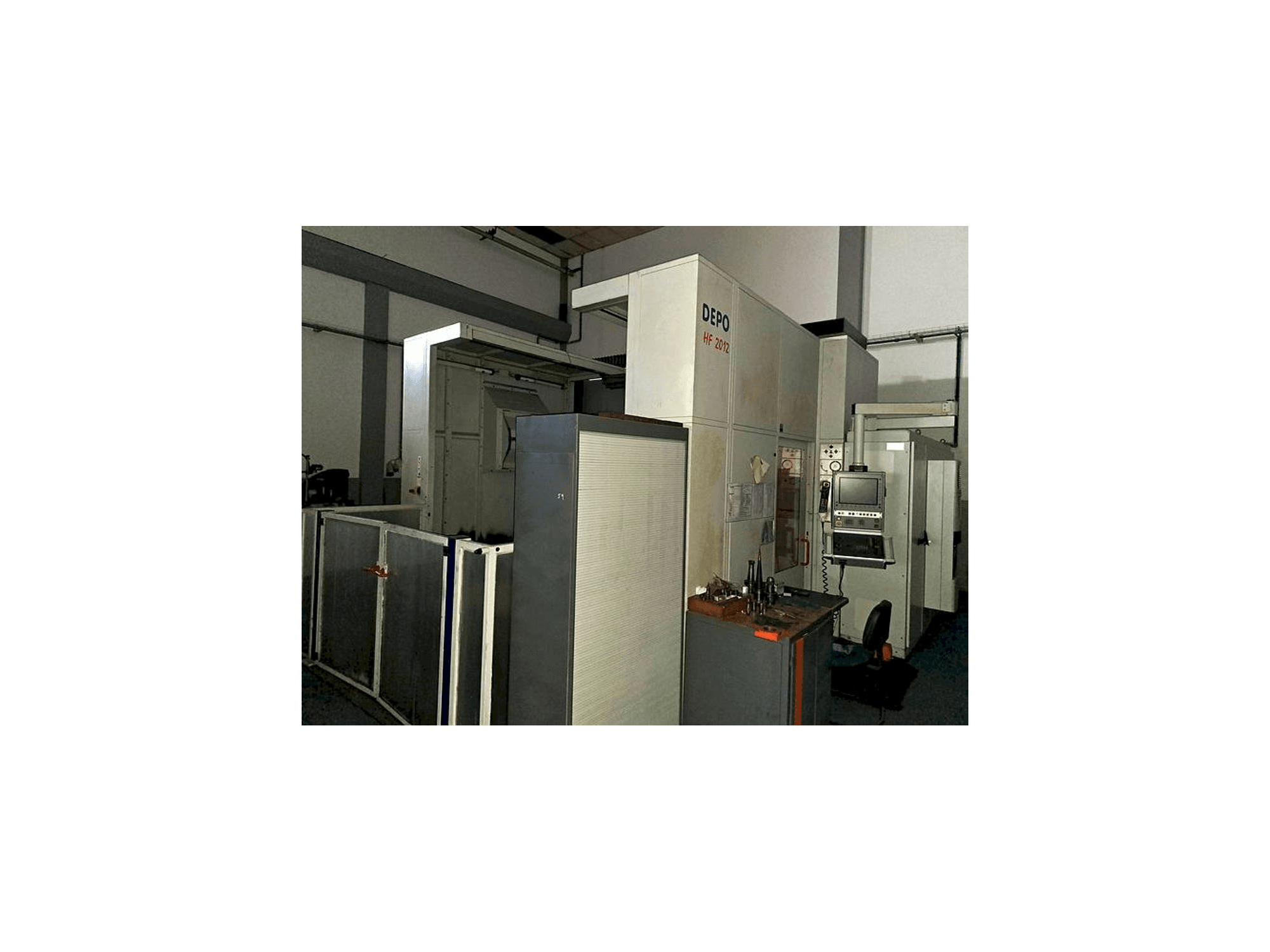 Vista frontale della macchina DEPO HP