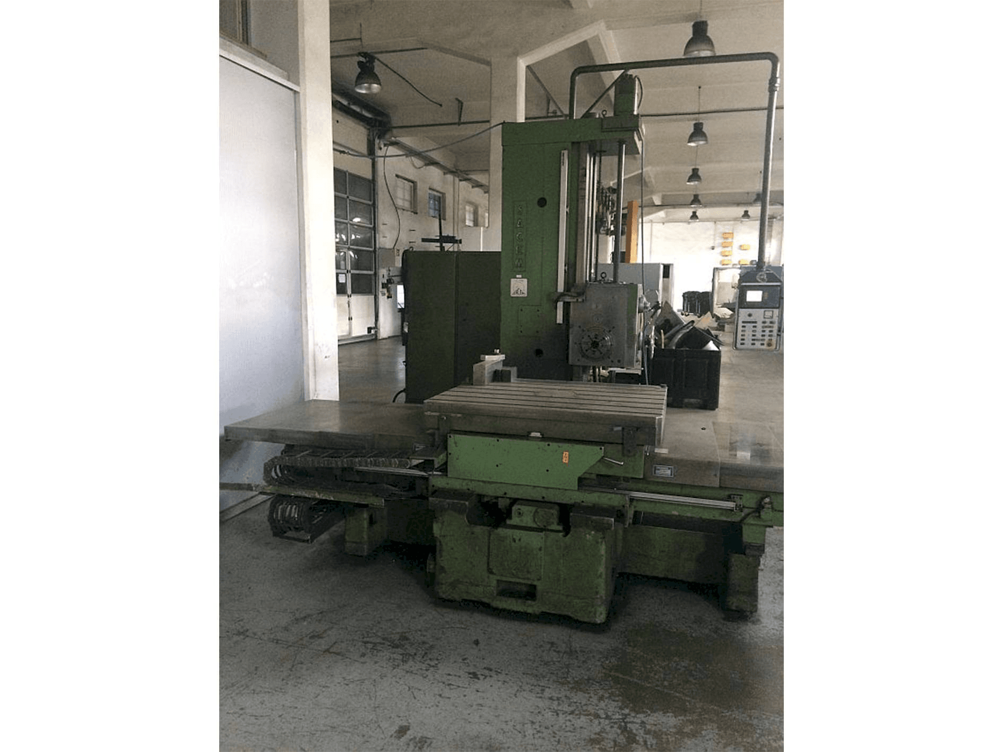 Vista frontale della macchina Sacem MST-XC/110 A/C