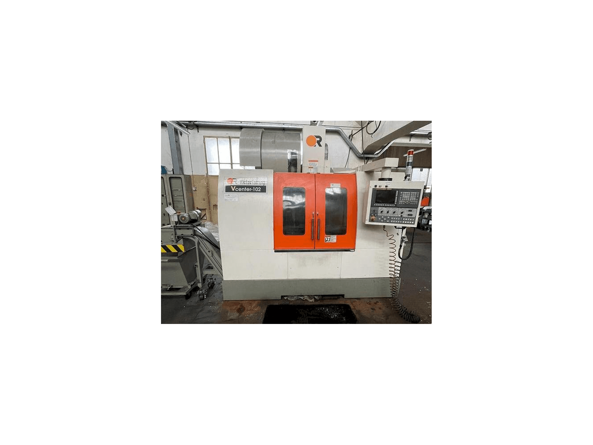 Vista frontale della macchina Victor VCENTER 102