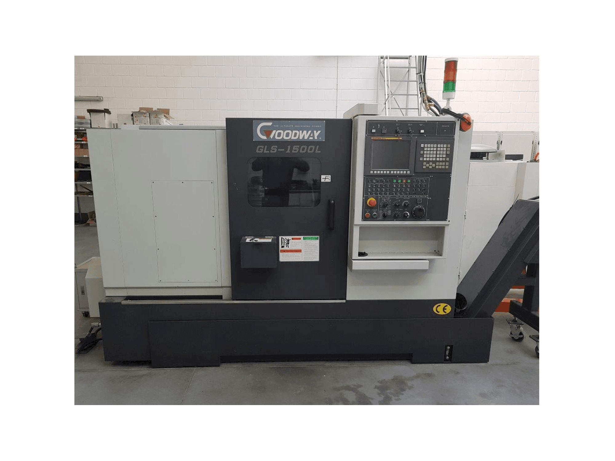 Vista frontale della macchina Goodway GLS-1500L