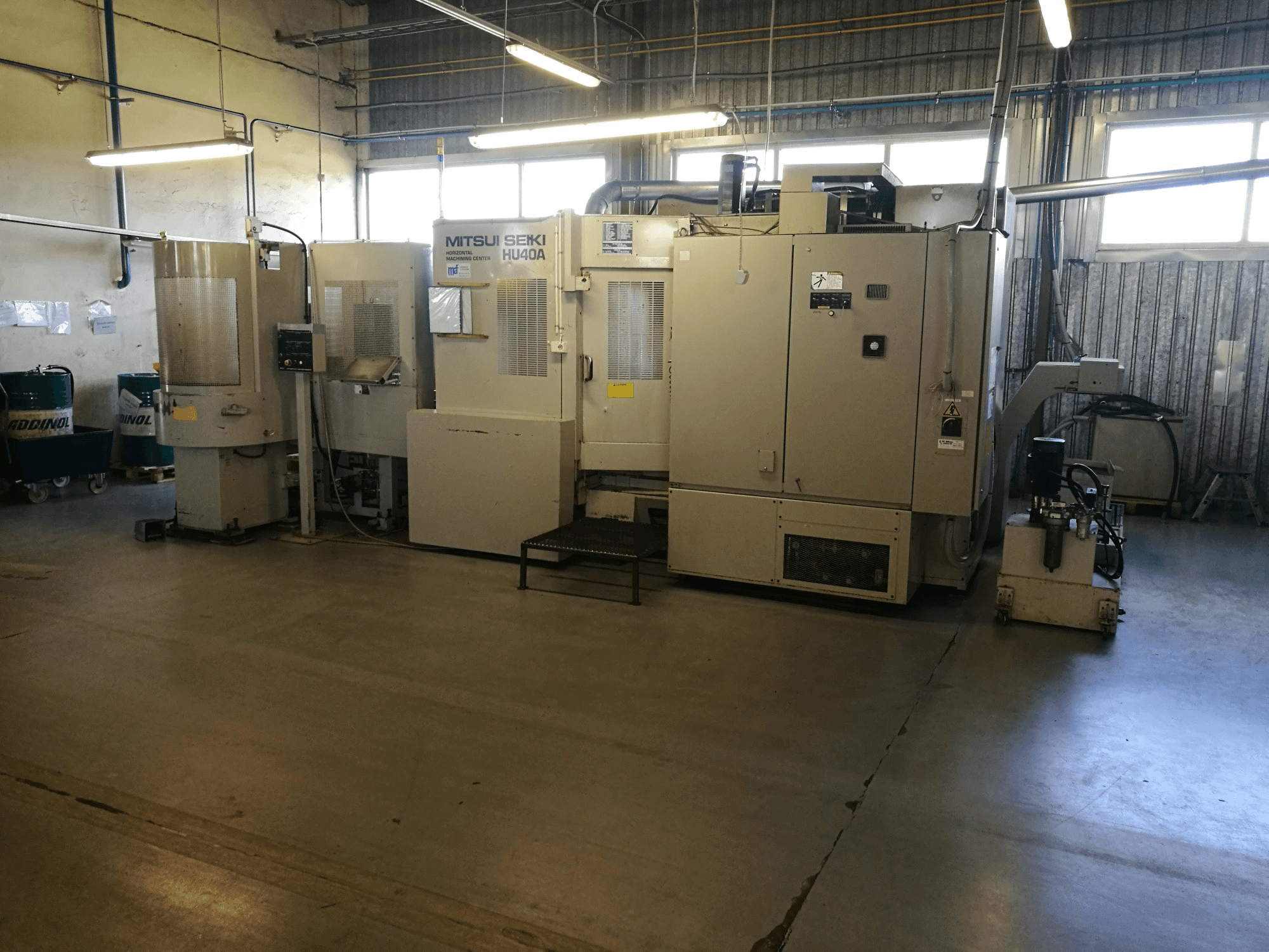 Vista frontale 1 della macchina Mitsui Seiki HU40A