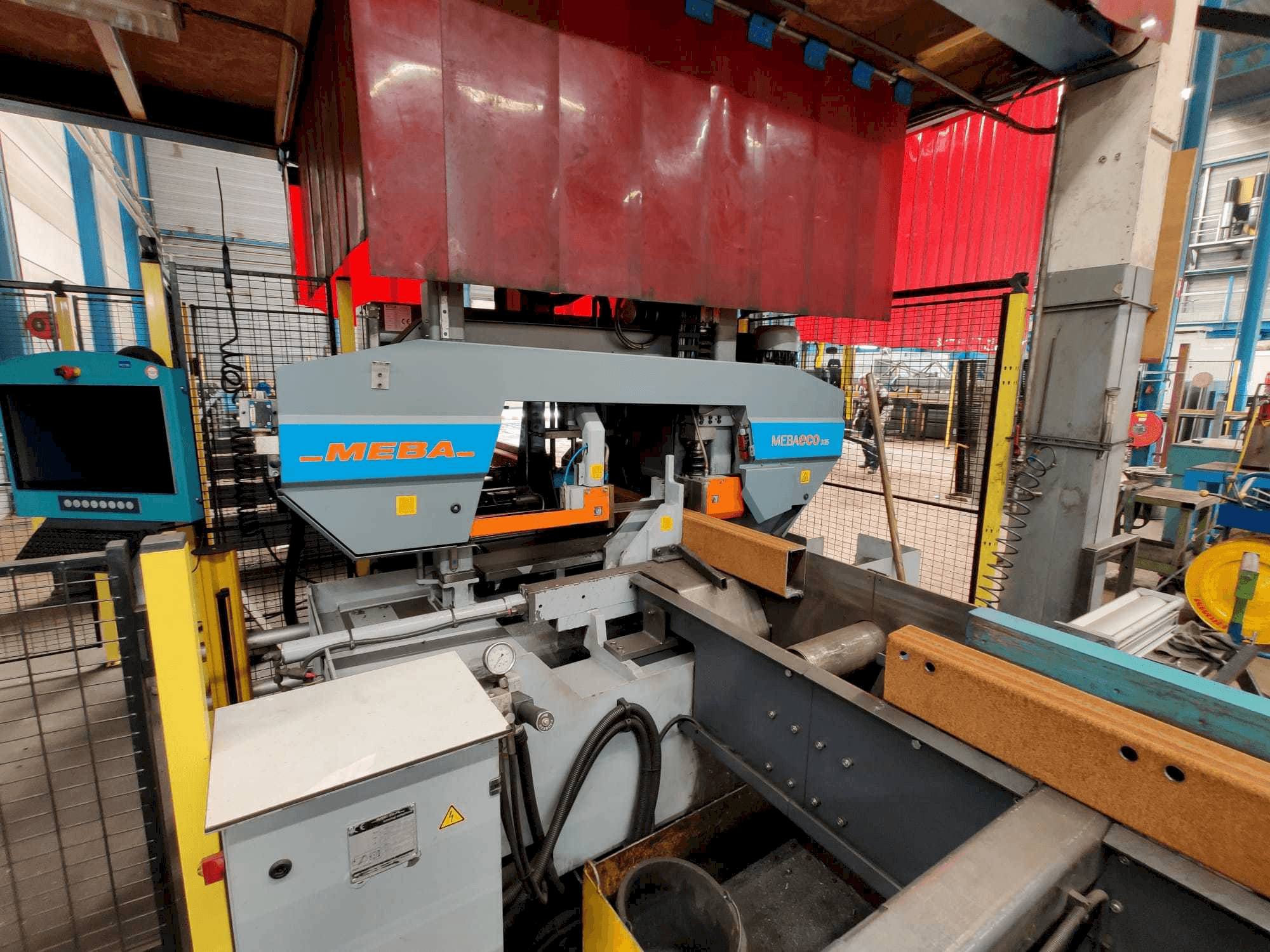 Vista frontale della macchina KALTENBACH BZT 254- KBT 254 + MEBA eco 335