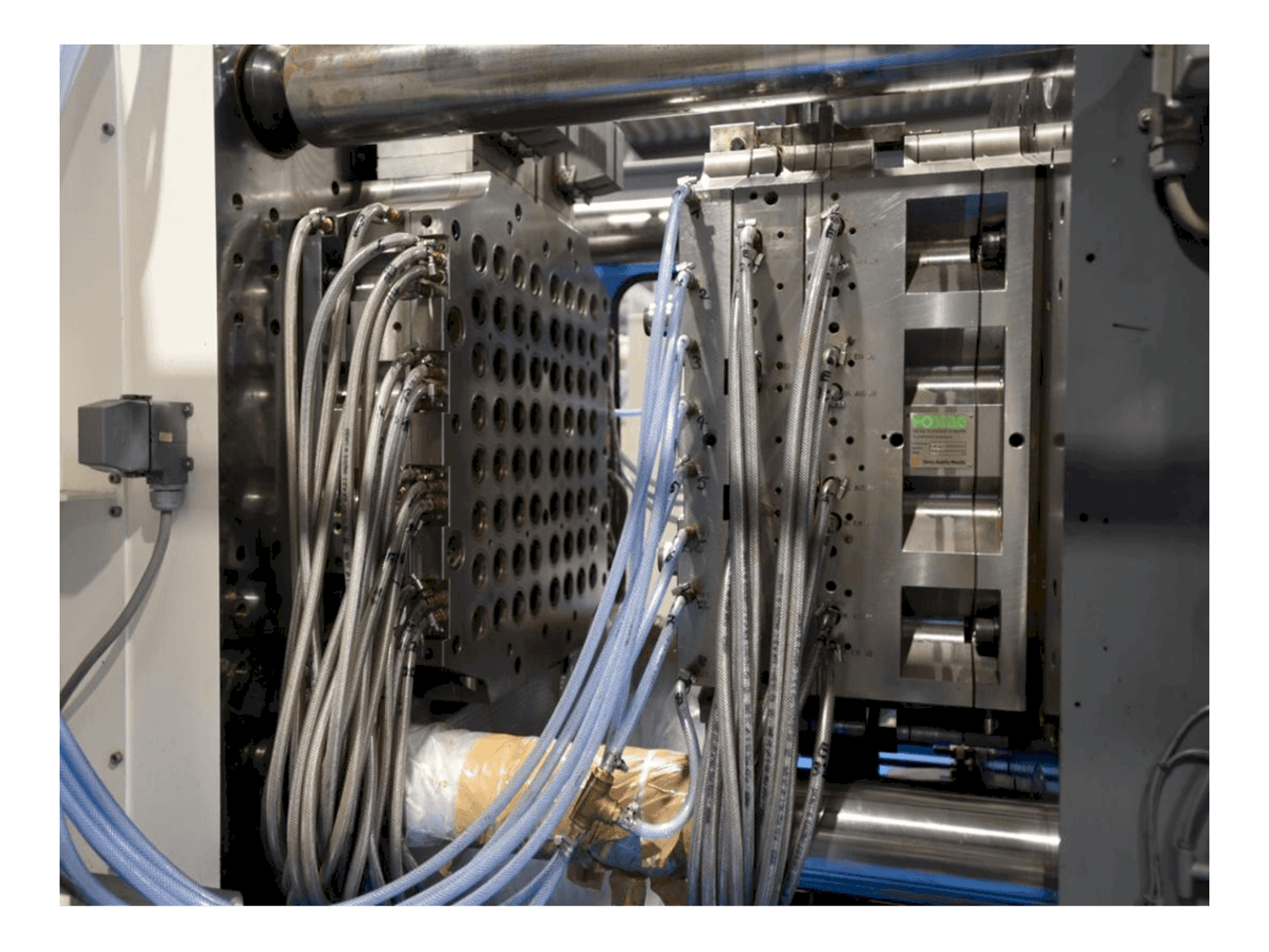 Vista laterale della macchina FOSTAG 64fold