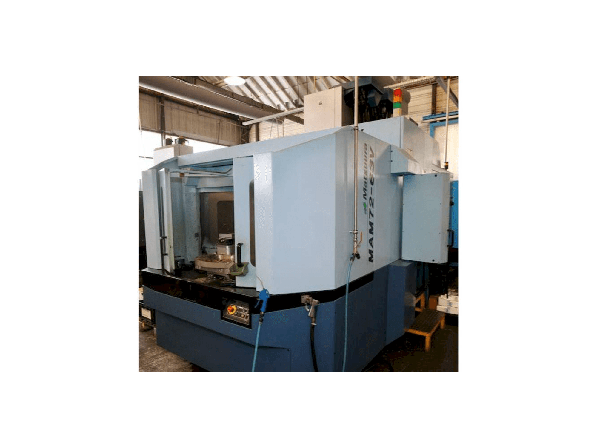 Vista frontale della macchina Matsuura MAM 72-63V(2007)