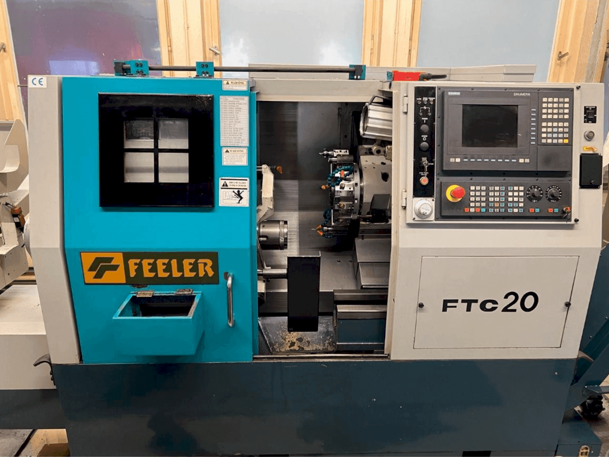 Vista frontale della macchina Feeler FTC 20