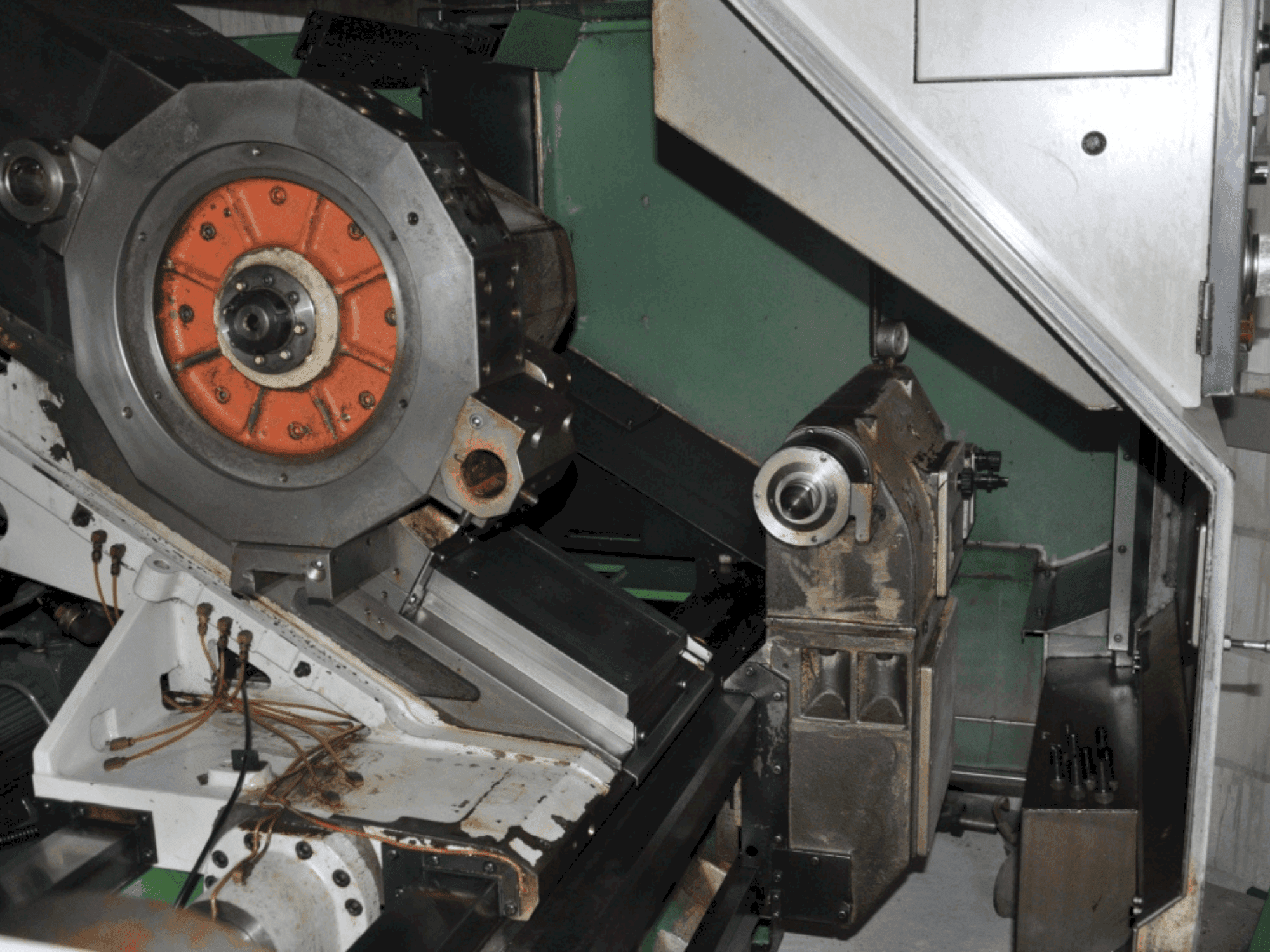 Vista frontale della macchina Mazak QT 35 N x 1000