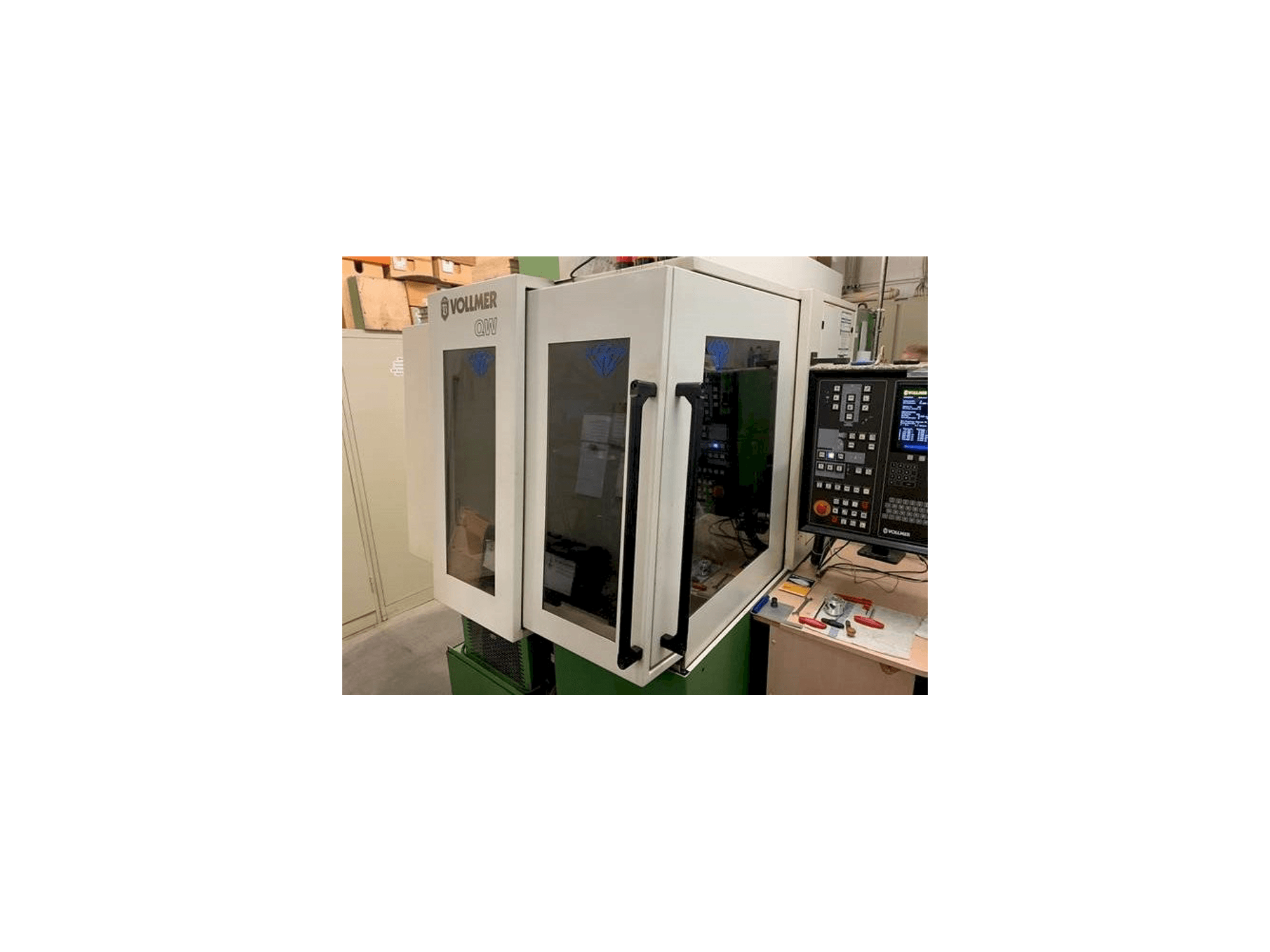 Vista frontale della macchina VOLLMER QW72 P