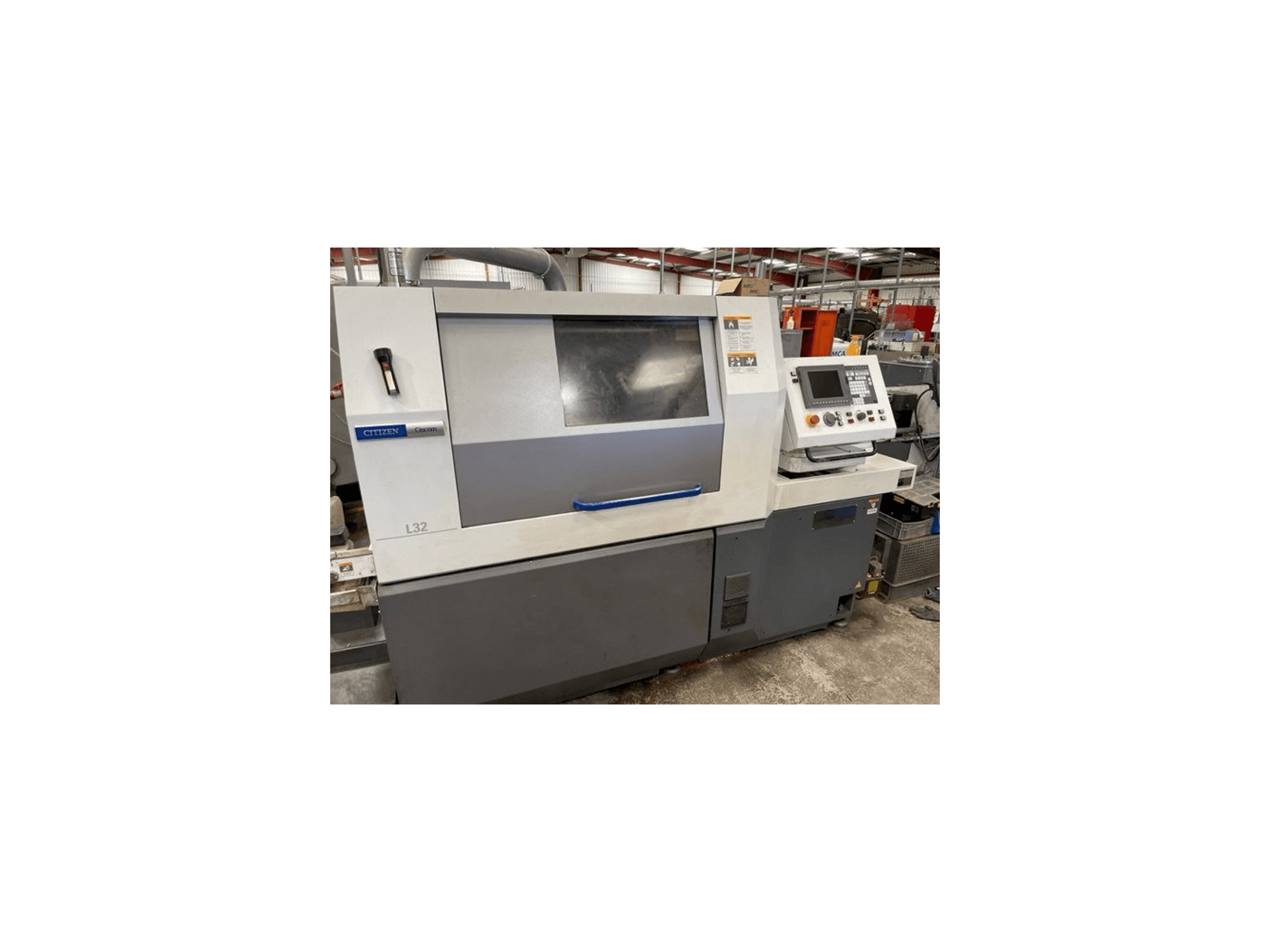 Vista frontale della macchina Citizen L32-1M8