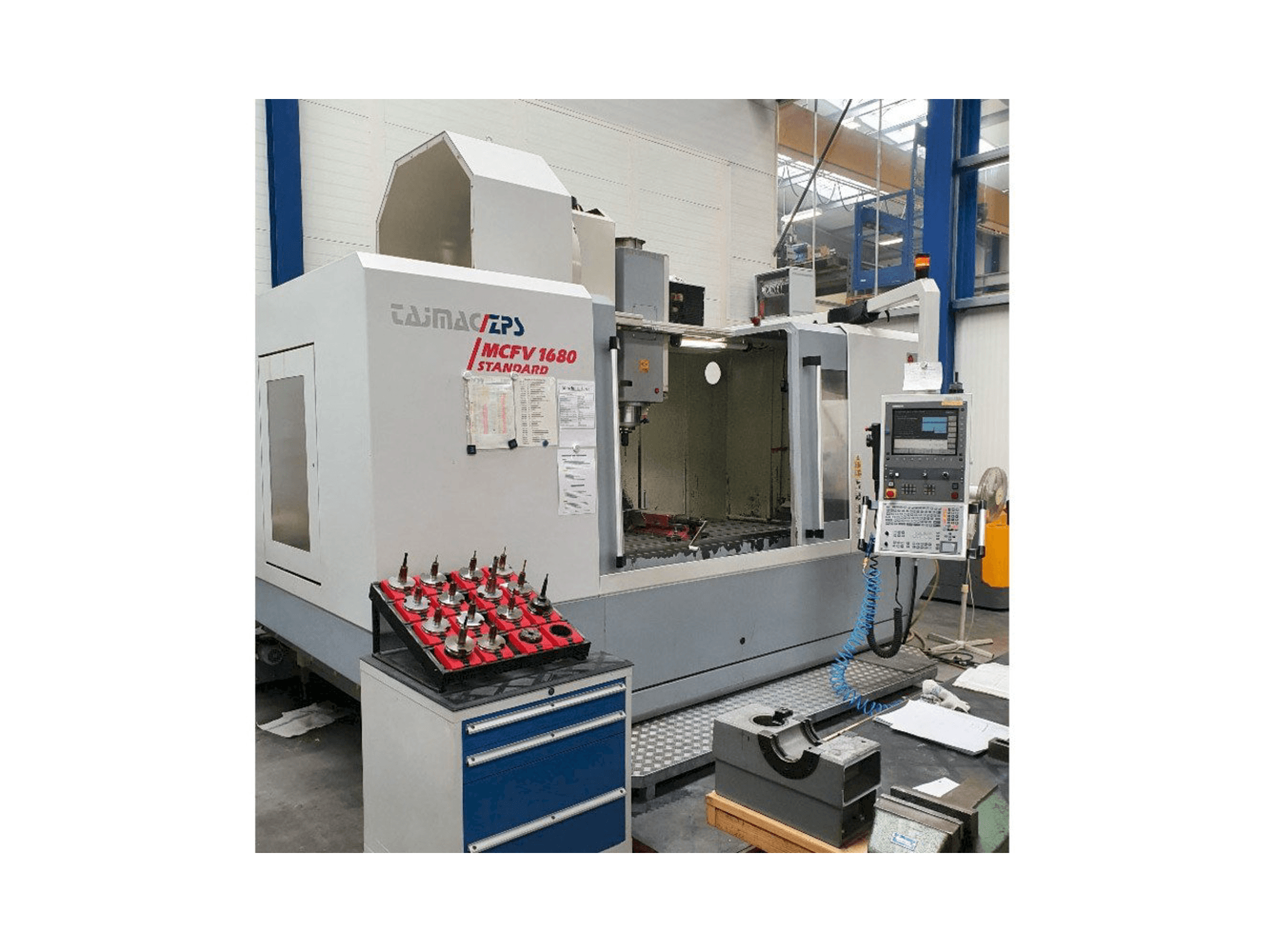 Vista frontale della macchina ZPS MCFV 1680