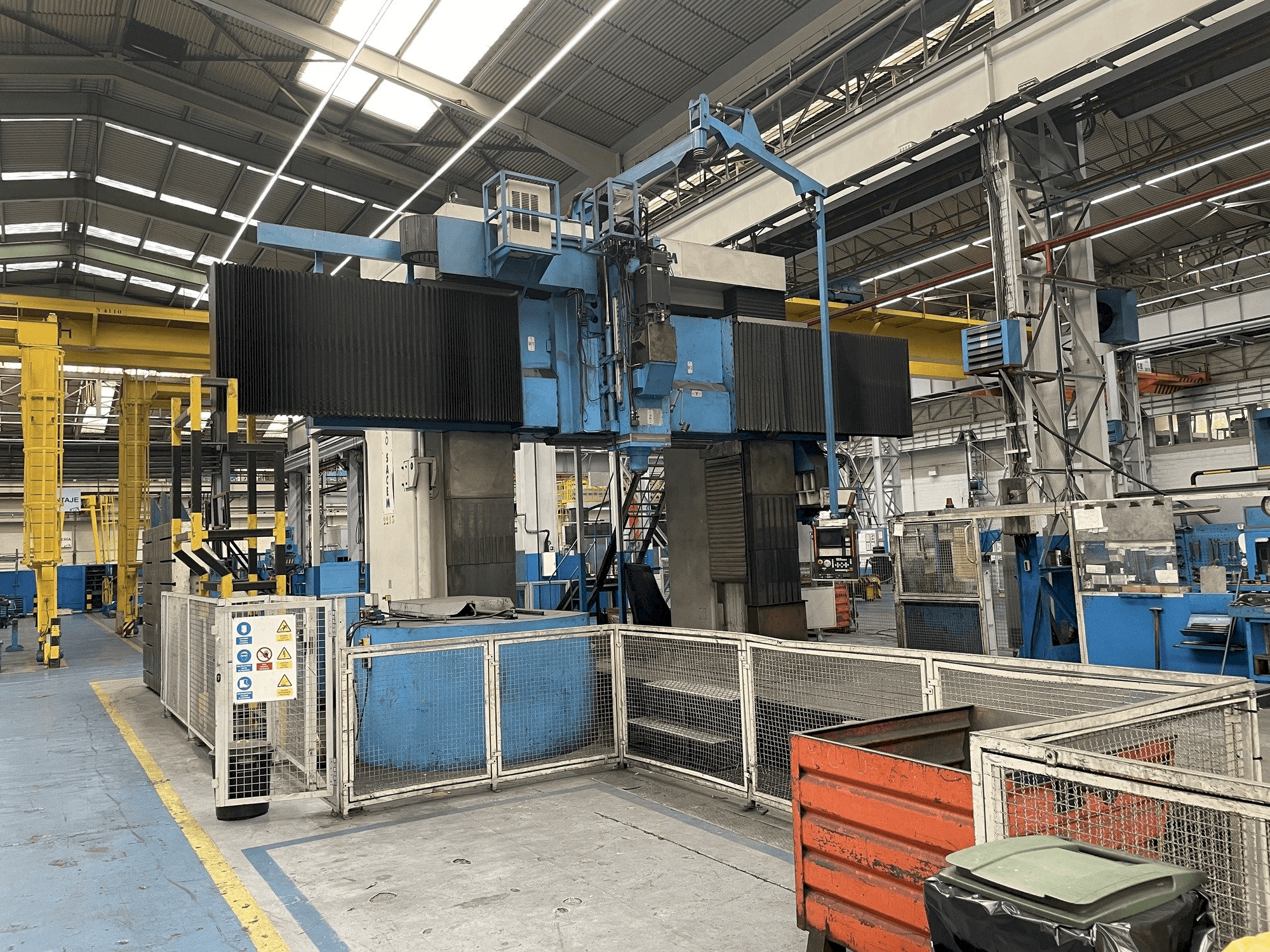 Vista frontale della macchina AMCO-SACEM ACEM FPF1-3300