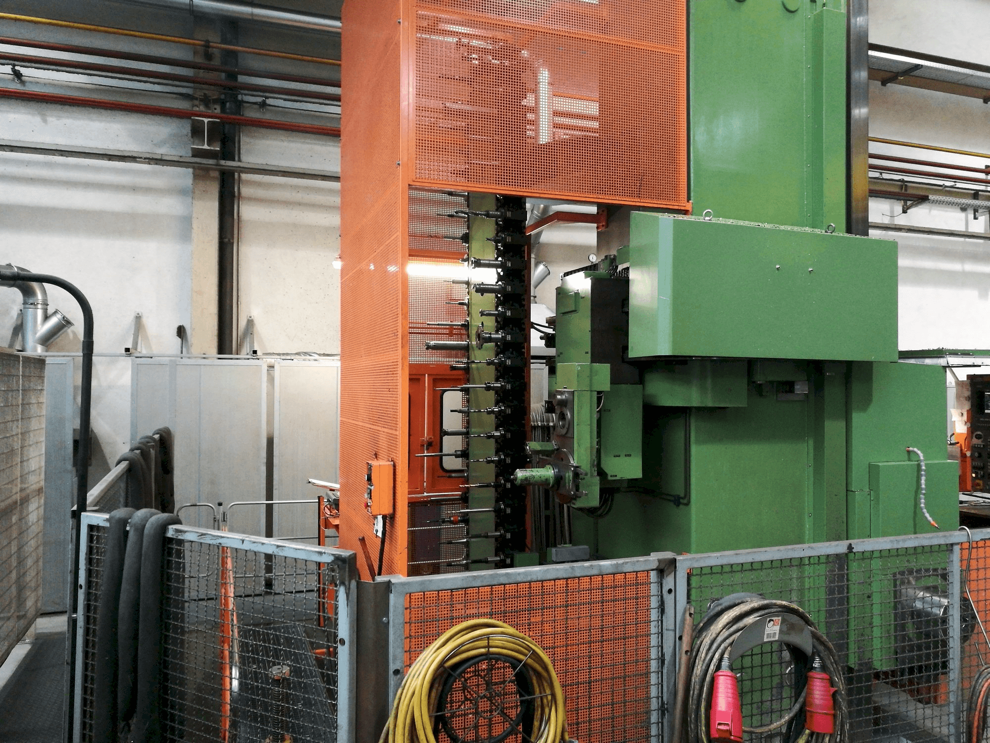 Vista frontale della macchina WOTAN Rapid 3K