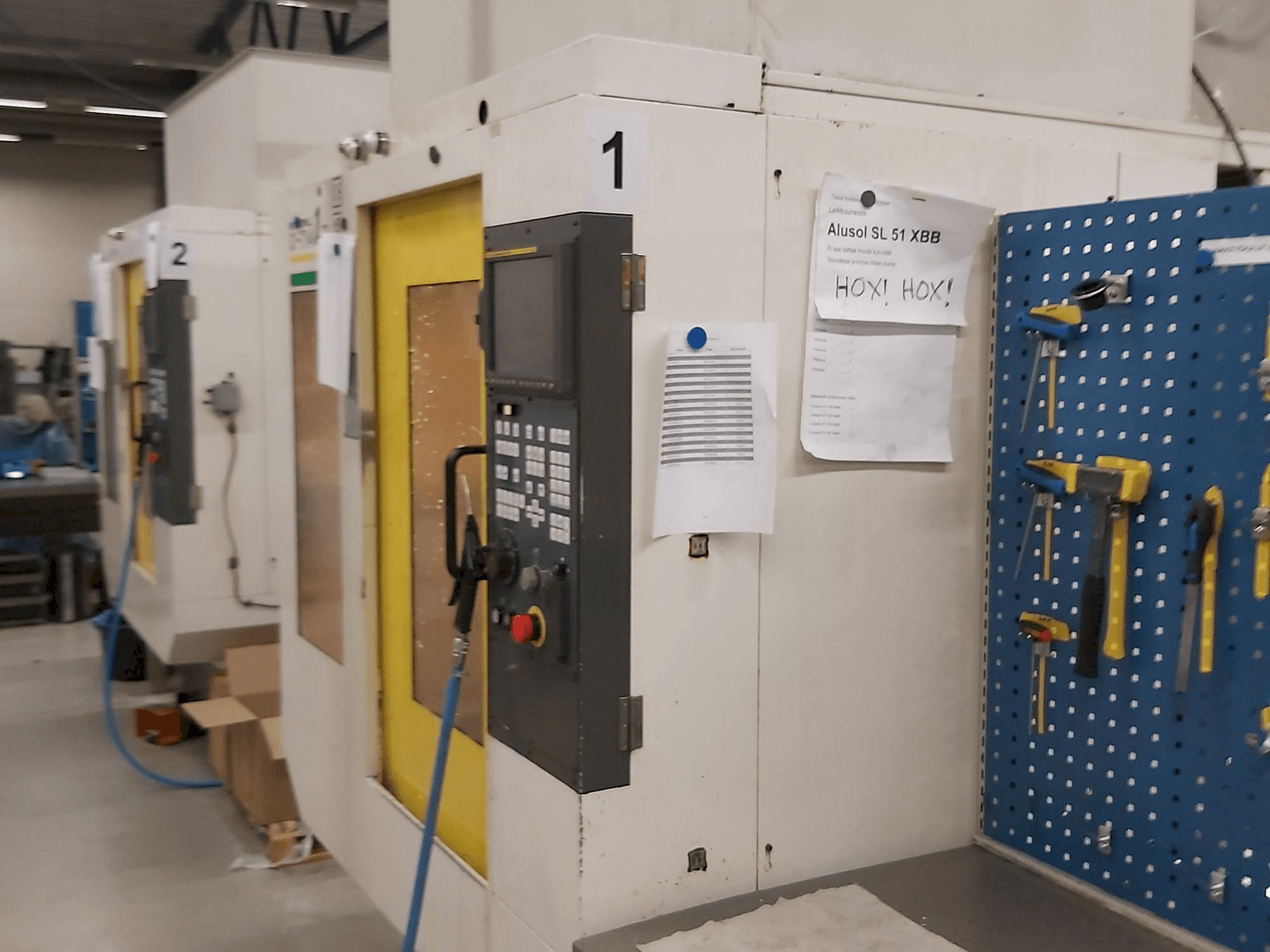 Vista frontale della macchina FANUC Robodrill alfa-T14iA