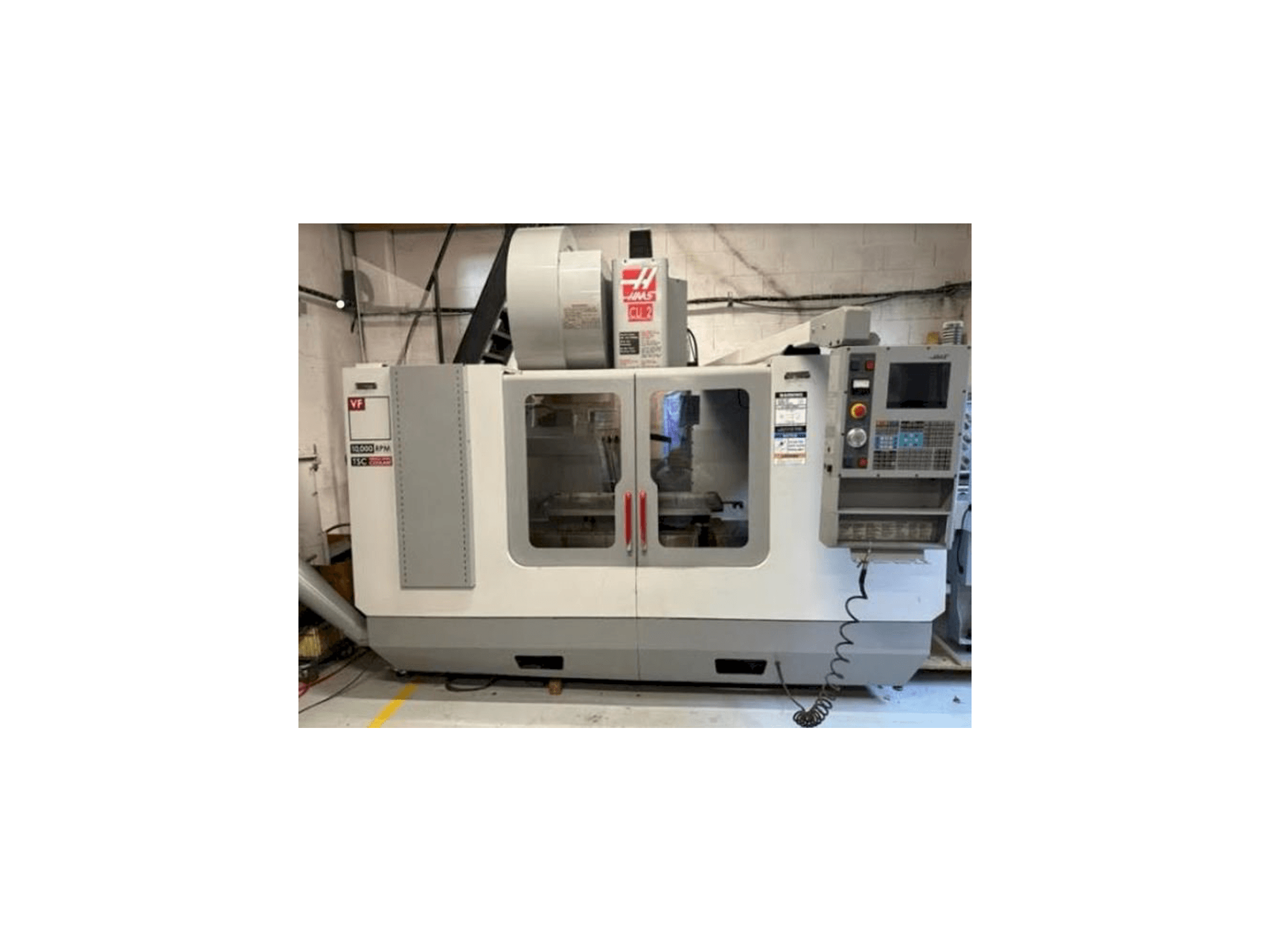 Vista frontale della macchina HAAS VF3