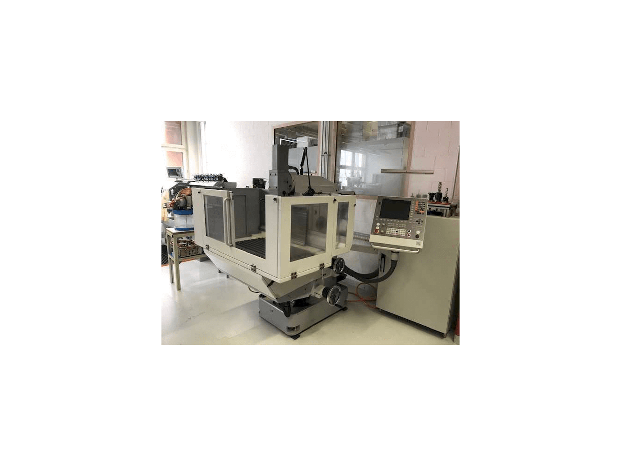 Vista frontale della macchina FPS 500 M-NC