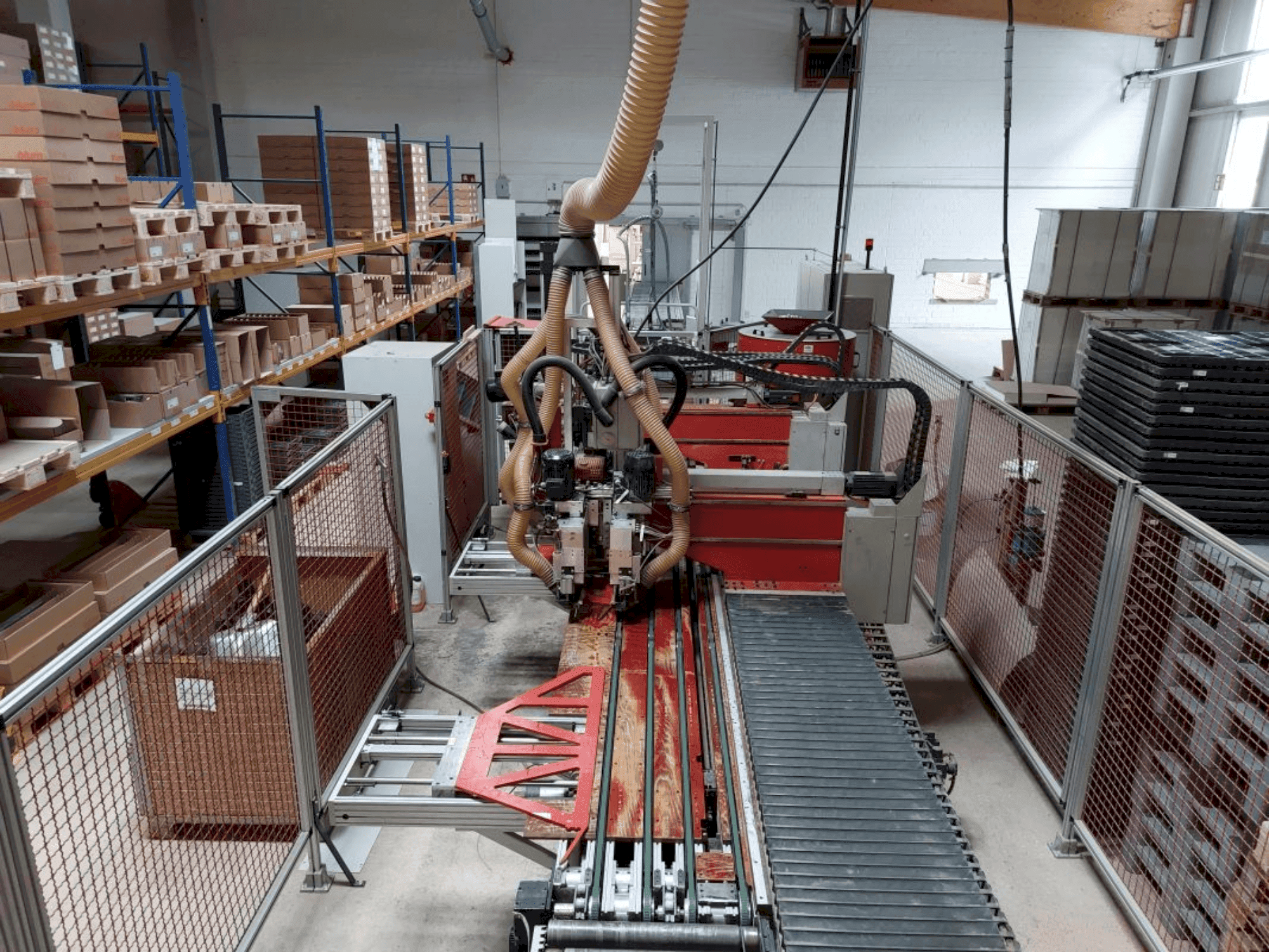 Vista frontale della macchina Priess & Horstmann BMA-DLS-CNC