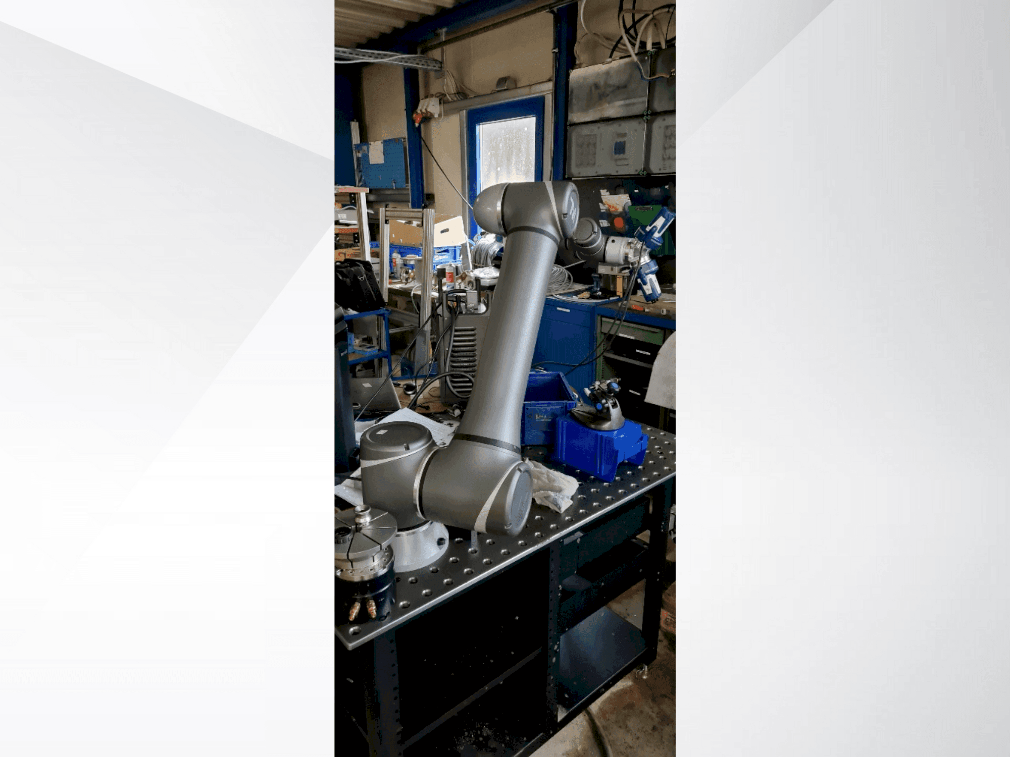 Vista frontale della macchina OMRON TM12