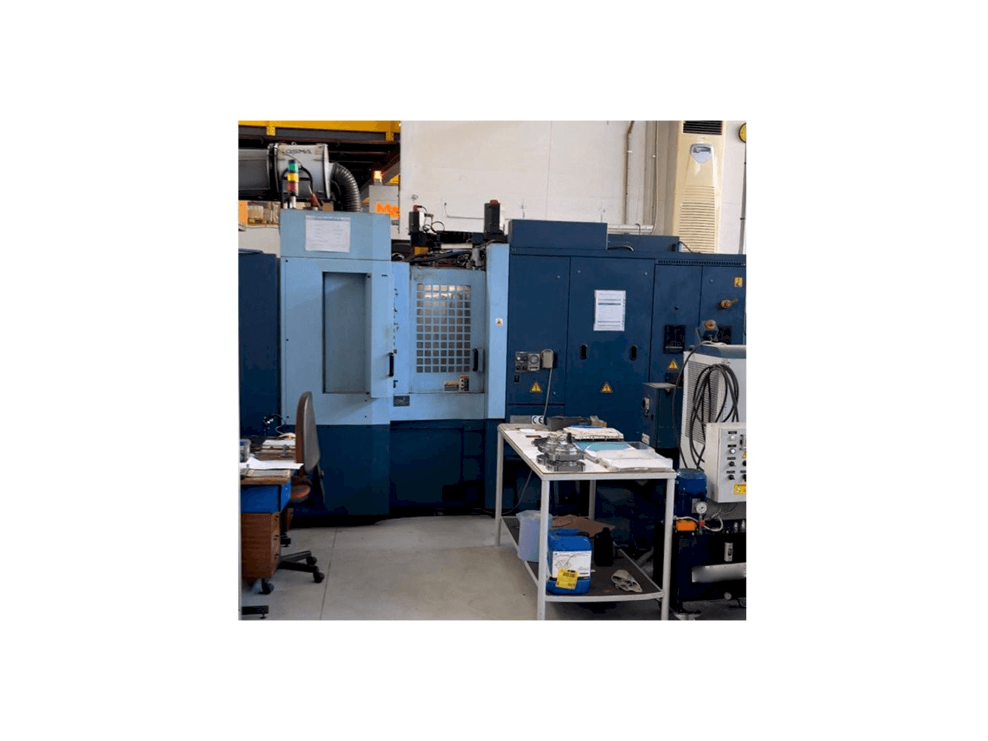 Vista frontale della macchina Matsuura H-PLUS 405