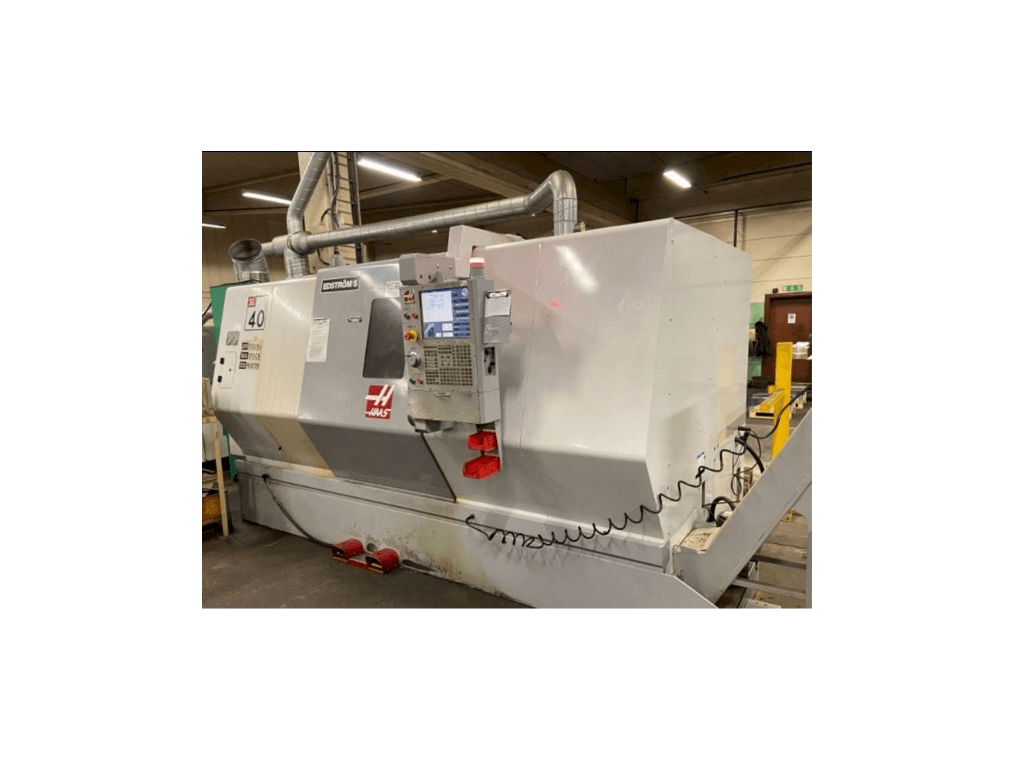 Vista frontale della macchina HAAS SL-40