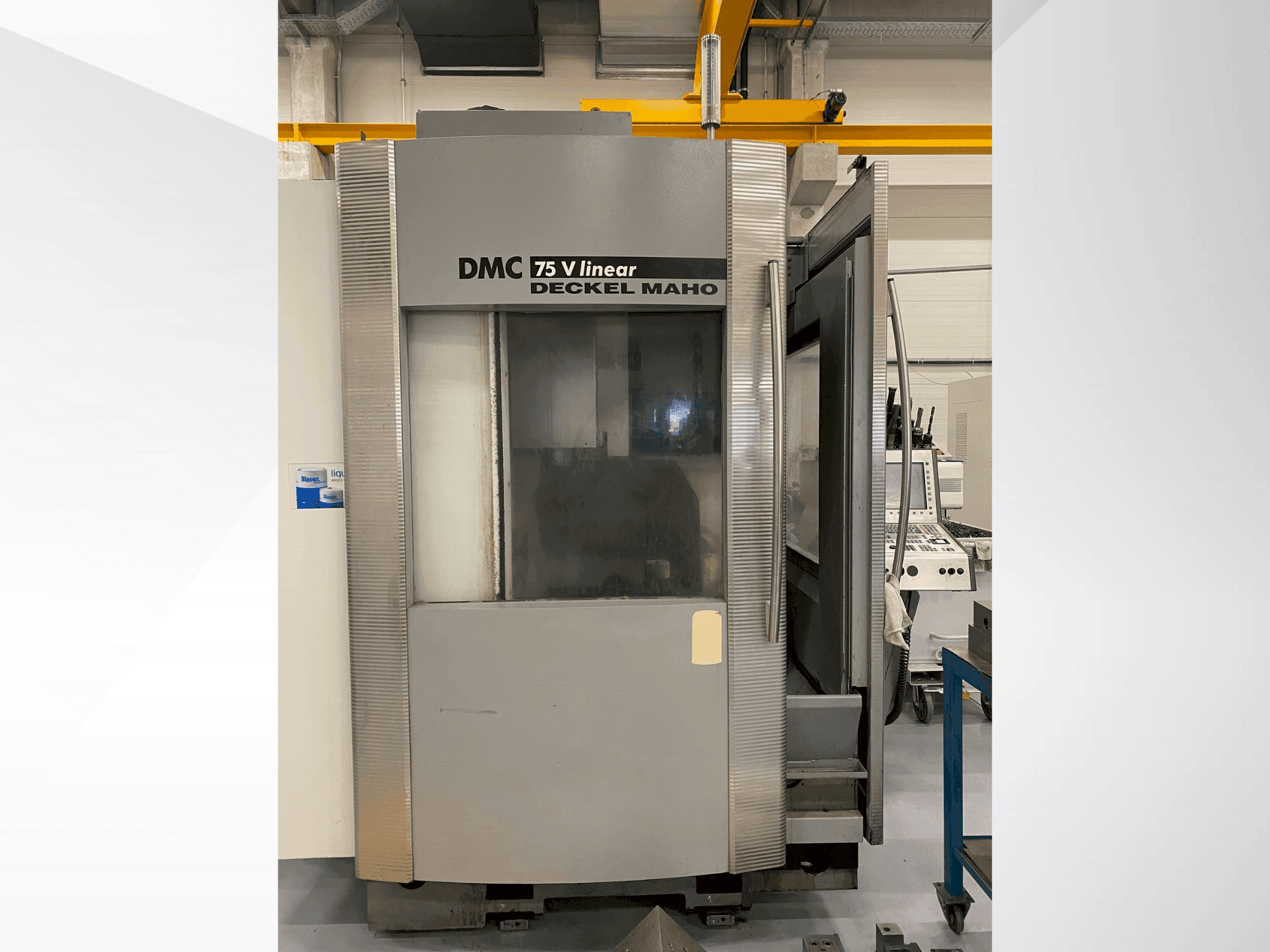 Vista frontale della macchina DECKEL MAHO DMC 75 V Linear