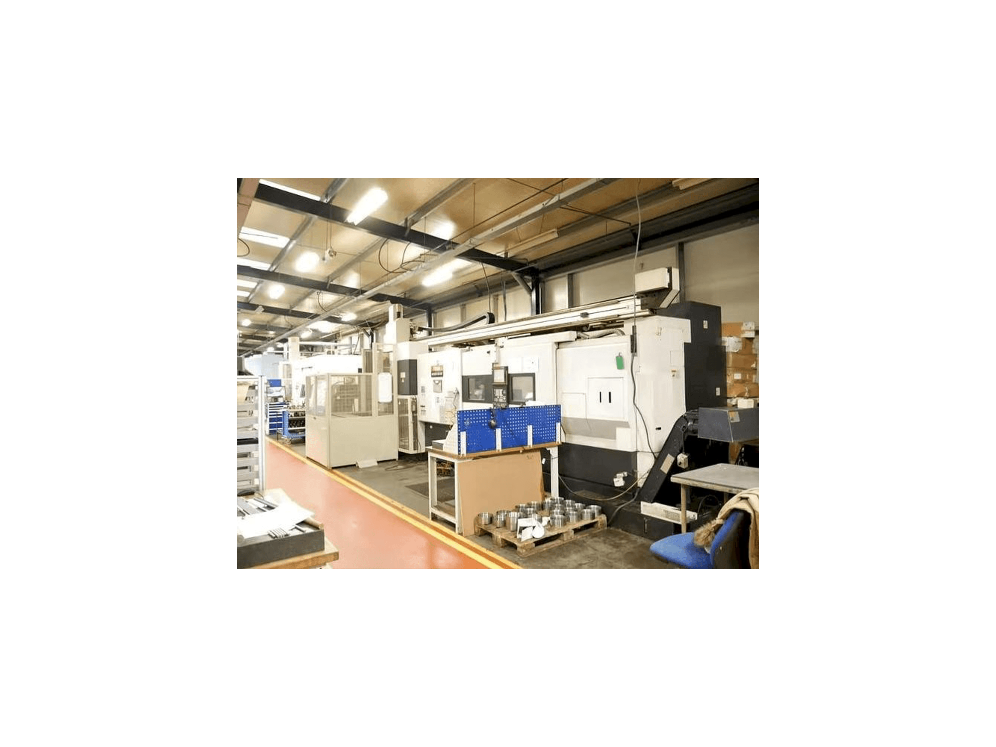 Vista frontale della macchina Mazak INTEGREX 300 II ST