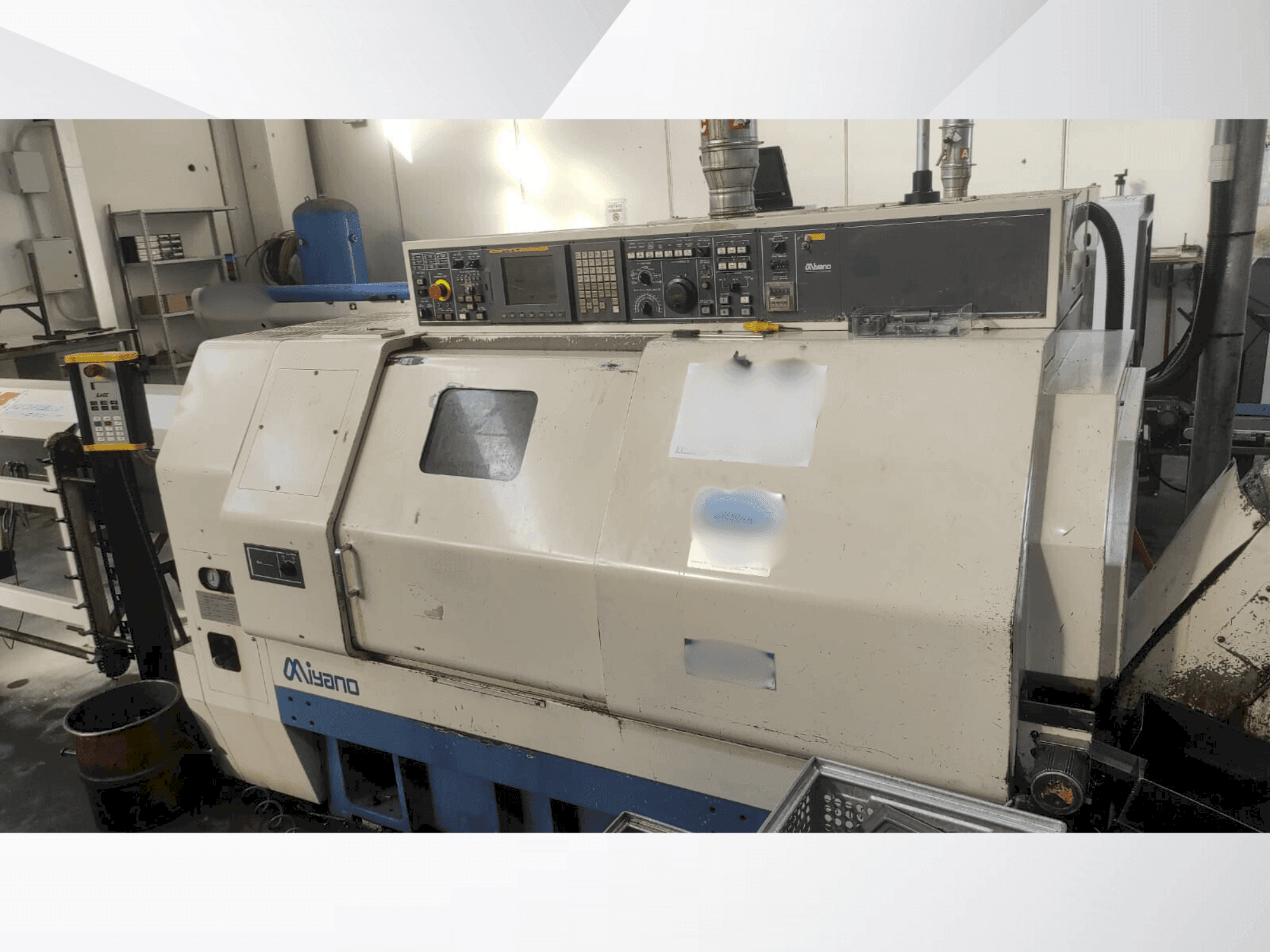 Vista frontale della macchina Miyano BNJ 42S
