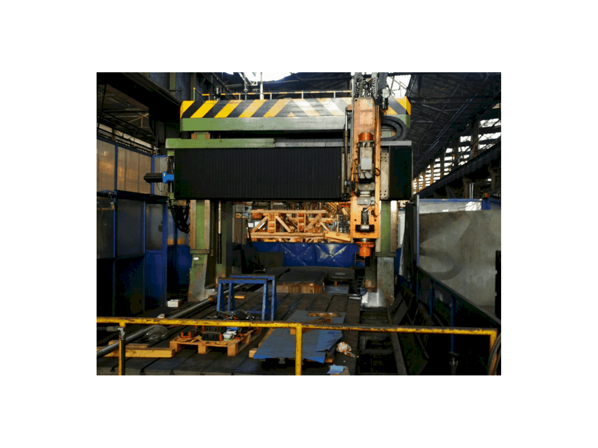 Vista frontale della macchina FFZ 30-60