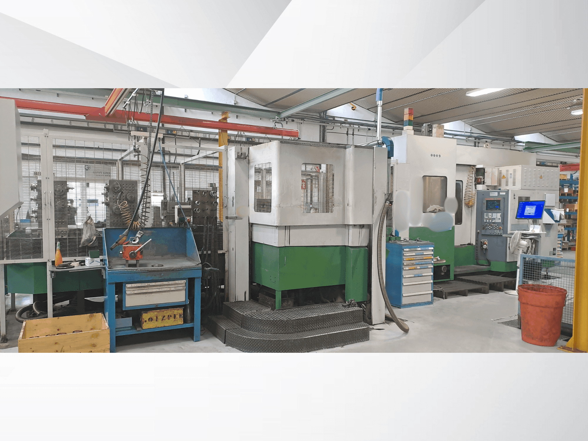 Vista frontale della macchina Mazak HV-630