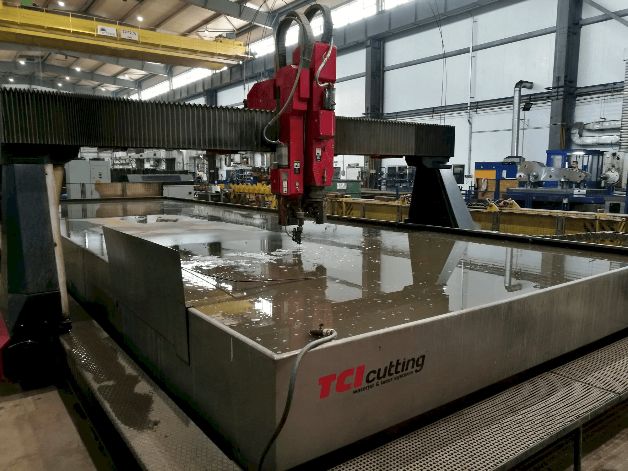 Vista frontale della macchina TCI BP-H 30120-1