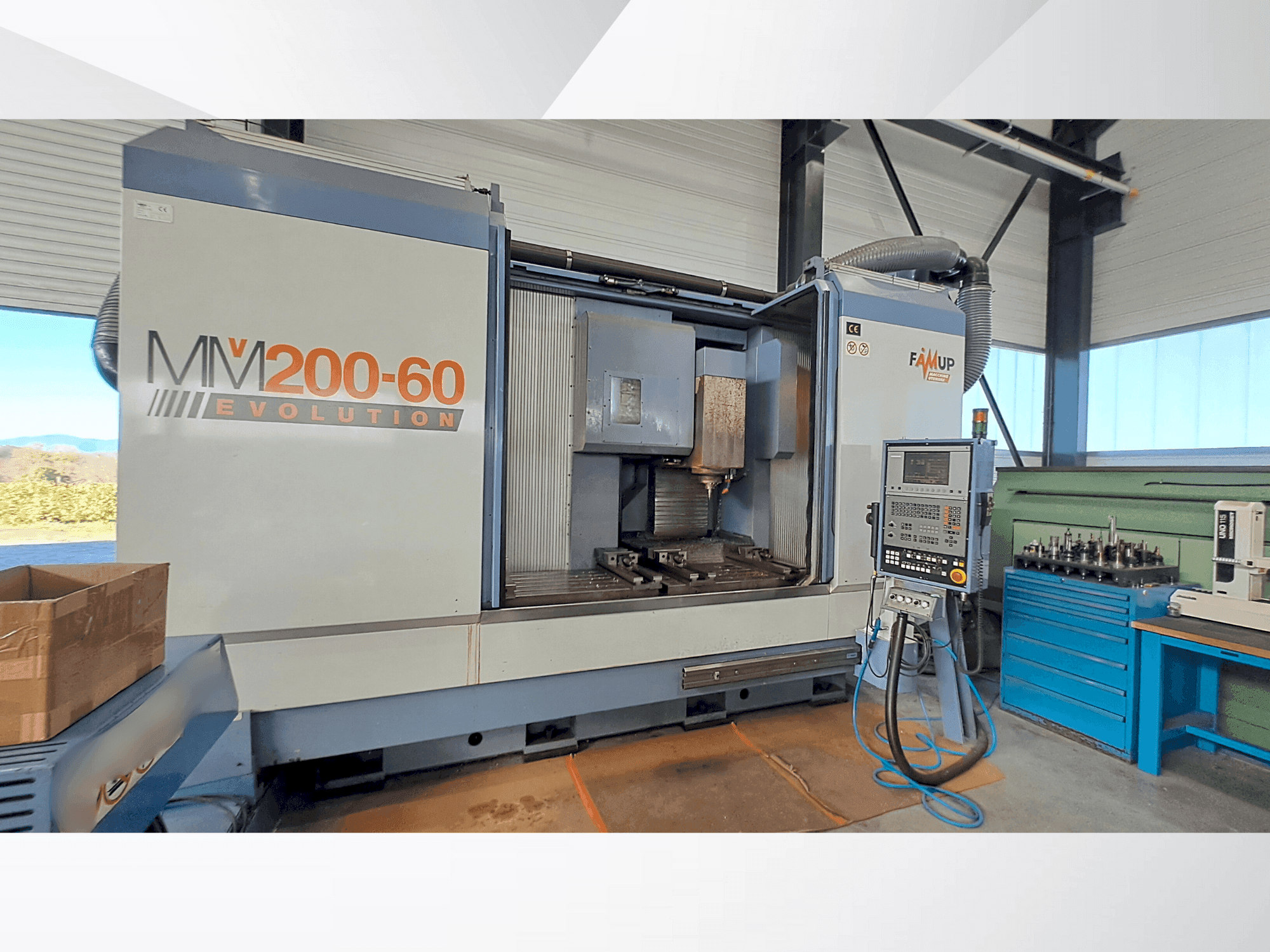Vista frontale della macchina FAMUP MMV 200/60