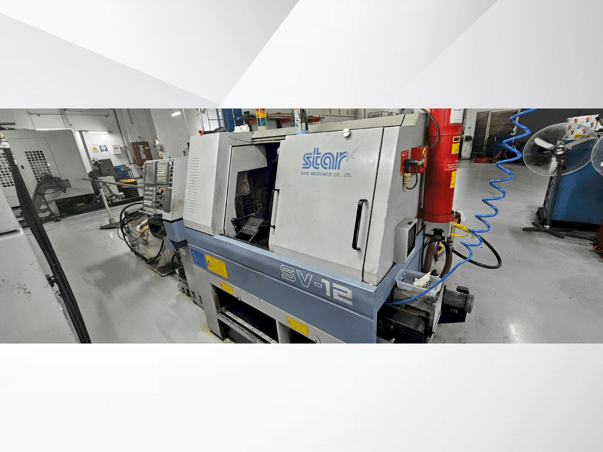 Vista frontale della macchina Star SV-12